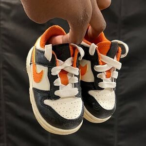 NIKE DUNK LOW PREMIUM HALLOWEEN GLOW